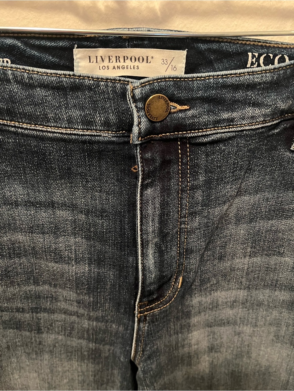 ✨ Liverpool Los Angeles Eco Logical Girlfriend Jeans - Size 33/16